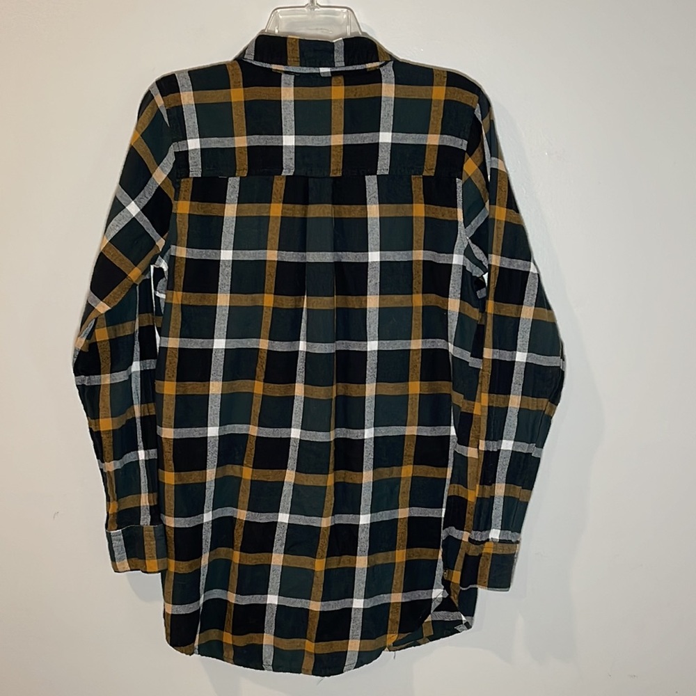 BKE Eased Long Sleeve Plaid Button Front Shirt Womens Medium - Picture 3 of 7